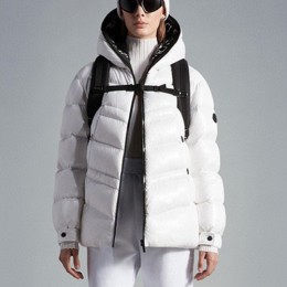 [홍콩명품.MONCLER] 몽클레어 22SS 연예인코디 여자 패딩자켓 WM852, DM, 명품의류,무브타임사이트,인터넷명품쇼핑몰,여자명품