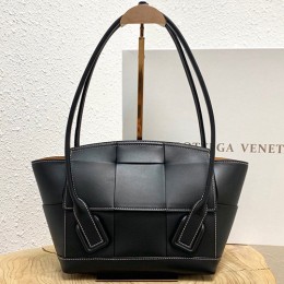 [홍콩명품.BOTTEGA VENETA] 보테가베네타 아르코 카프스킨 33 토트백 스몰(블랙) BGM343, BT, 홍콩명품가방,손목가방,크로스백,핸드백,구매대행,무브타임