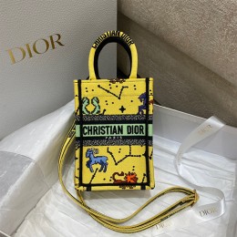 [홍콩명품,Christian Dior] 디올 픽셀 조디악 미니 북 토트 폰 백, BGM505, 홍콩명품가방,손목가방,크로스백,핸드백,구매대행,무브타임