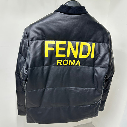 [홍콩명품,FENDI] 펜디 23SS 백로고 레더 패딩 봄버 자켓, BM3337, TOM, 명품쇼핑몰,의류,무브타임사이트,인터넷쇼핑몰,해외직구