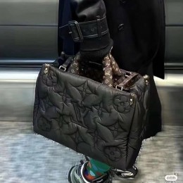 [홍콩명품.LOUIS VUITTON] 루이비통 23SS 온더고 GM 토트백 M59005(블랙), BGM829, JD, 홍콩명품가방,손목가방,크로스백,핸드백,구매대행,무브타임