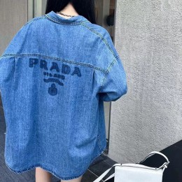 [홍콩명품,PRADA] 프라다 23SS 삼각로고 데님 오버핏 하의실종 셔츠, BM7211, SG, 온라인명품쇼핑몰,남자명품의류,인터넷쇼핑몰,해외직구