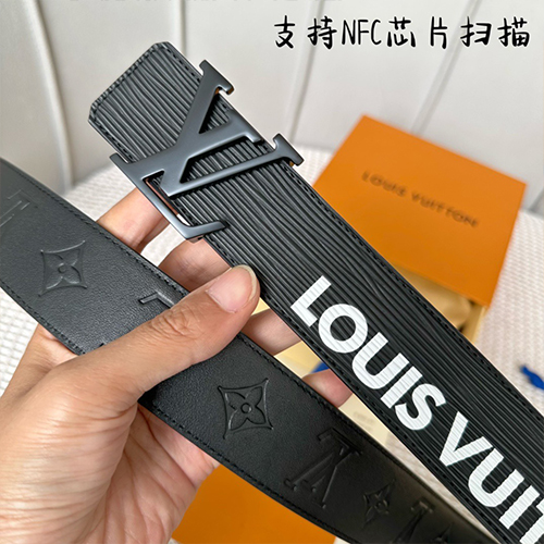 [홍콩명품.LOUIS VUITTON] 루이비통 23SS W INTIALES 40 벨트 (블랙), BT897, 4.0cm, X1, 명품레플리카,명품쇼핑몰,의류,무브타임사이트,인터넷쇼핑몰,남자명품,해외직구