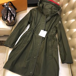 [홍콩명품.MONCLER] 몽클레어 23SS 로고 후드 바람막이 코트 자켓 (2컬러), BM8681, KB, 온라인명품쇼핑몰,남자명품의류,인터넷쇼핑몰,해외직구