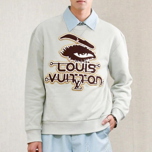 [홍콩명품.LOUIS VUITTON] 루이비통 23SS 로고 그래픽 코튼 맨투맨 (그레이), BM8780, JU, 온라인명품쇼핑몰,남자명품의류,인터넷쇼핑몰,해외직구