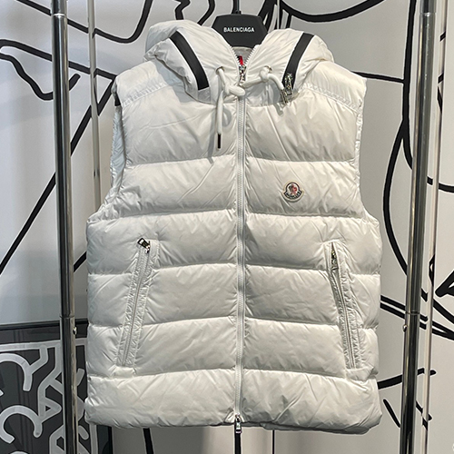 [홍콩명품.MONCLER] 몽클레어 23SS 로고 후드 패딩 조끼 베스트 (2컬러), BM9391, KB, 온라인명품쇼핑몰,남자명품의류,인터넷쇼핑몰,해외직구