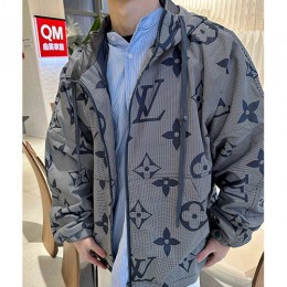 [홍콩명품.LOUIS VUITTON] 루이비통 24SS 로고 모노그램 후드 바람막이 자켓 (그레이), BM13388, TOP, 홍콩명품의류,구매대행,온라인명품