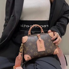 [홍콩명품.LOUIS VUITTON] 루이비통 24SS 모노그램 PETITE MALLE SOUPLE 핸드백 M45531 (브라운), BGM3174, BDA, 홍콩명품가방,명품쇼핑몰,크로스백,핸드백,구매대행,무브타임