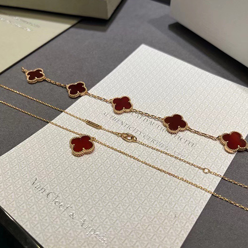 [홍콩명품.VANCLEEF&ARPELS] 반클리프아펠 퓨어 알함브라 24SS 로고 펜던트 네크리스 목걸이 팔찌 세트 (골드-레드), ET2539, AGG, 홍콩명품쇼핑몰,인터넷명품,온라인명품사이트,남자명품,해외직구