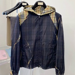 [홍콩명품.Burberry] 버버리 24SS 로고 체크패턴 후드 바람막이 자켓 (블랙), BM15874, BR, 홍콩명품의류,구매대행,온라인명품