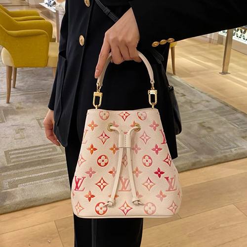 [홍콩명품.LOUIS VUITTON] 루이비통 24SS 로고 모노그램 네오노에 BB 토트백 숄더백 M24649, BGM4123, BDA, 홍콩명품가방,명품쇼핑몰,크로스백,핸드백,구매대행