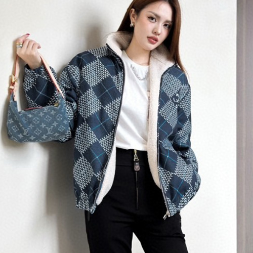 [홍콩명품.LOUIS VUITTON] 루이비통 25SS 로고 여성 다미에 시어링 자켓 (블루), BM18425, TBG, 홍콩명품의류,구매대행,온라인명품