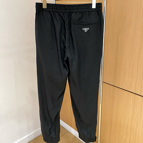 [홍콩명품,PRADA] 프라다 25SS 삼각로고 조거 팬츠 바지 (블랙), BM19461, G5, 홍콩명품의류,구매대행,온라인명품