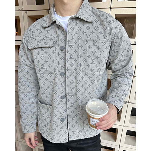 [홍콩명품.LOUIS VUITTON] 루이비통 25SS 로고 모노그램 카라 데님 자켓 (그레이), BM19938, S1F, 홍콩명품의류,구매대행,온라인명품
