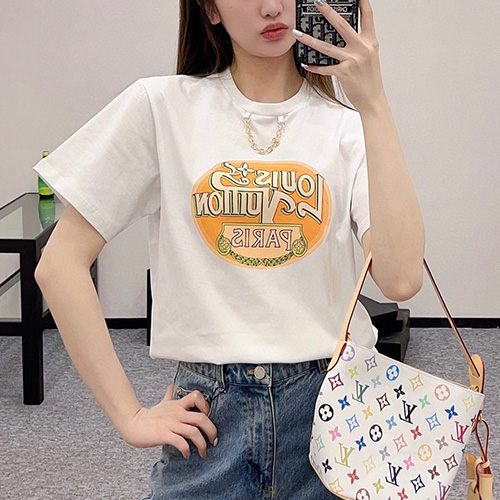 [홍콩명품.LOUIS VUITTON] 루이비통 25SS 로고 여성 그래픽 반팔 티셔츠 (화이트), BM20357, TBG, 홍콩명품의류,구매대행,온라인명품