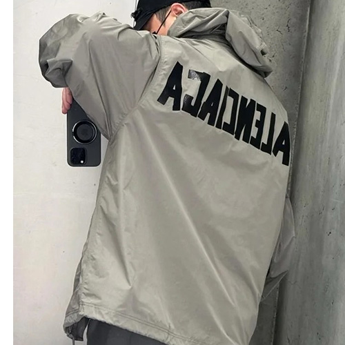 [홍콩명품.BALENCIAGA] 발렌시아가 25SS 로고 테이핑 후드 바람막이 자켓 (그레이), BM20376, KK, 홍콩명품의류,구매대행,온라인명품