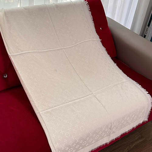 [홍콩명품.LOUIS VUITTON] 루이비통 25SS 로고 모노그램 클래식 숄 140-140 스카프 머플러 M71329 (실버), ET2967, JX, 홍콩명품의류,구매대행,온라인명품