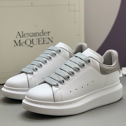 [홍콩명품.McQueen] 알렉산더맥퀸 25SS 로고 남여 오버솔 스니커즈 운동화 (화이트-그레이), SE4795, PMD, 명품스니커즈,운동화,구두,로퍼,하이탑,신발