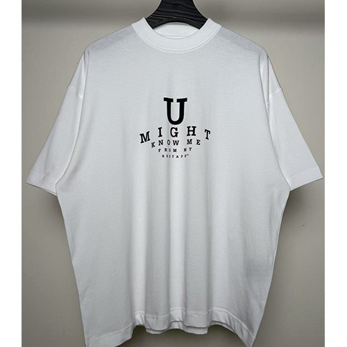 [홍콩명품.VETEMENTS] 베트멍 25SS 로고 그래픽 프린트 반팔 티셔츠 (화이트), BM20670, VT, 홍콩명품의류,구매대행,온라인명품