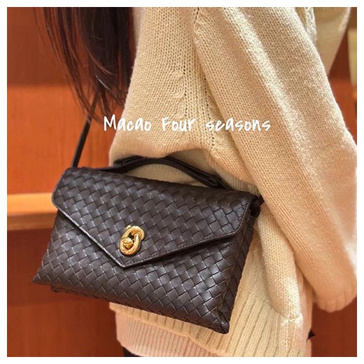 [홍콩명품.BOTTEGA VENETA] 보테가베네타 25SS 로고 인트레치아토 노트 락 토트백 817191 (브라운), BGM4735, BDA, 홍콩명품가방,명품쇼핑몰,크로스백,핸드백,구매대행
