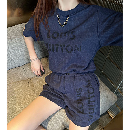 [홍콩명품.LOUIS VUITTON] 루이비통 25SS 로고 프린트 여성 반팔 티셔츠 + 미니 쇼츠 반바지 상하의 세트 (2컬러), BM20800, TBG, 홍콩명품의류,구매대행,온라인명품