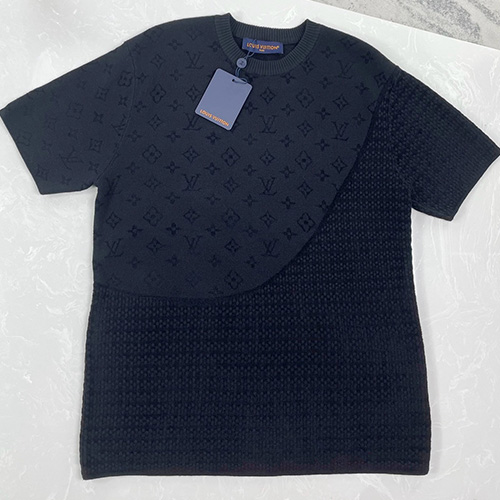 [홍콩명품.LOUIS VUITTON] 루이비통 25SS 로고 모노그램 니트 반팔 티셔츠 (블랙), BM21007, JU, 홍콩명품의류,구매대행,온라인명품