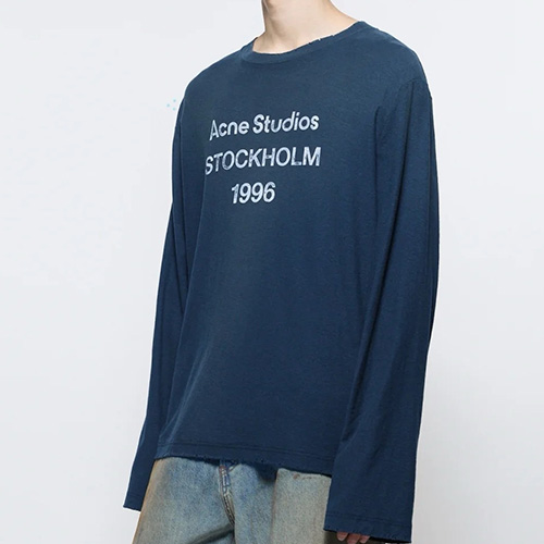 [명품레플리카.ACNE STUDIO] 아크네스튜디오 25SS 로고 프린트 긴팔 티셔츠 (블루), BM21184, KB, 홍콩명품의류,구매대행,온라인명품