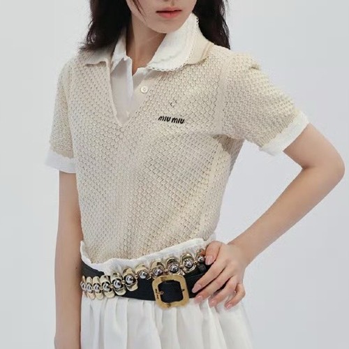 [홍콩명품,MIU MIU] 미우미우 25SS 로고 여성 카라 반팔 티셔츠 (베이지), BM21242, 13C, 홍콩명품의류,구매대행,온라인명품