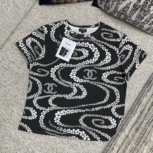 [홍콩명품.CHANEL] 샤넬 25SS 로고 패턴 여성 반팔 티셔츠 (블랙), BM21499, JU, 명품레플리카,미러급,온라인쇼핑몰사이트