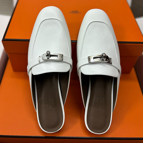 [홍콩명품.Hermes] 에르메스 25SS 로고 여성 KELLY 레더 가죽 뮬 슬리퍼 (화이트-은장), SE5334, H3, 명품스니커즈,운동화,구두,로퍼,하이탑,신발