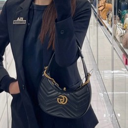 [홍콩명품.Gucci] 구찌 25SS 로고 GG 마몽 하프 문 쉐이프 미니백 블랙 레더 699514, BGM5031, GU2, 홍콩명품가방,명품쇼핑몰,크로스백,핸드백,구매대행