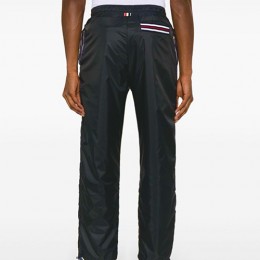 [홍콩명품.THOME BROWNE] 톰브라운 25SS 로고 조거 팬츠 바지 (2컬러), BM21720, TB1, 레플리카의류,미러급사이트