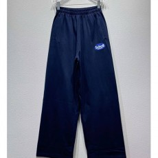 [홍콩명품.BALENCIAGA] 발렌시아가 25SS 로고 자수 오버핏 조거 팬츠 바지 (네이비), BM21883, KB, 레플리카의류,미러급사이트
