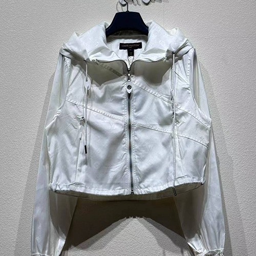 [홍콩명품.LOUIS VUITTON] 루이비통 25SS 로고 여성 모노그램 쇼트 후드 바람막이 자켓 (2컬러), BM21924, KB, 레플리카의류,미러급사이트