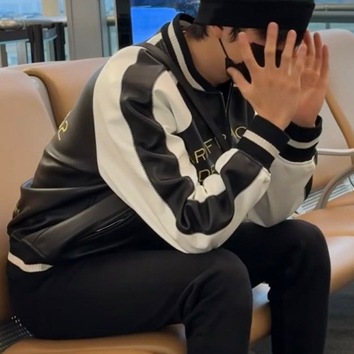 [홍콩명품.GIVENCHY] 지방시 25SS 로고 레더 가죽 바시티 자켓 (블랙), BM22071, TOM, 레플리카의류,미러급사이트