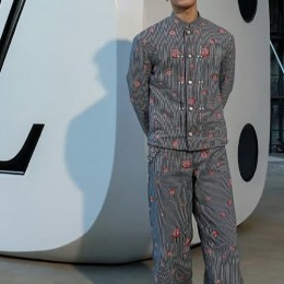 [가격문의][홍콩명품.LOUIS VUITTON] 루이비통 25SS 로고 패턴 라운드넥 자켓 + 팬츠 바지 상하의 세트, BM22126, JL, 레플리카의류,미러급사이트