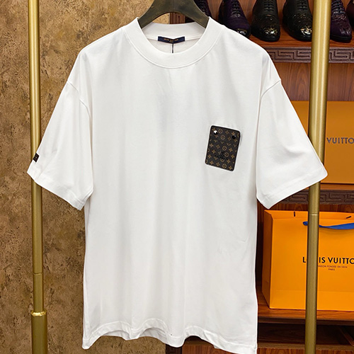 [홍콩명품.LOUIS VUITTON] 루이비통 25SS 로고 반팔 티셔츠 (2컬러), BM22216, S1F, 레플리카의류,미러급사이트