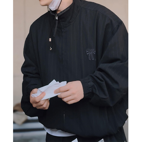 [홍콩명품.ACNE STUDIO] 아크네스튜디오 25SS 로고 터틀넥 스트라이프 봄버 자켓 (블랙), BM22323, KK, 레플리카의류,미러급사이트