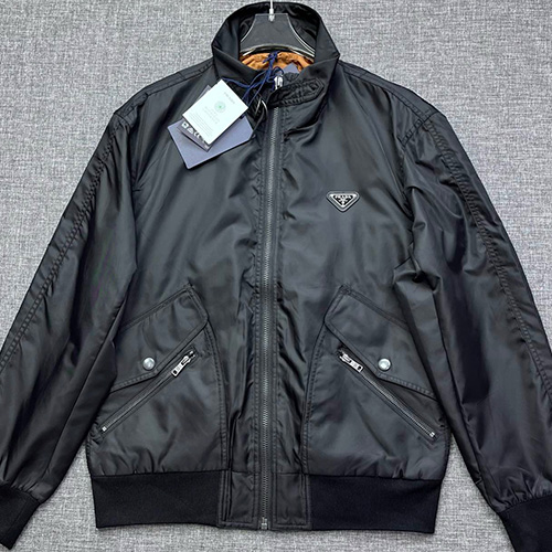 [홍콩명품,PRADA] 프라다 25SS 삼각로고 나일론 봄버 자켓 (블랙), BM22444, JQ, 레플리카의류,미러급사이트