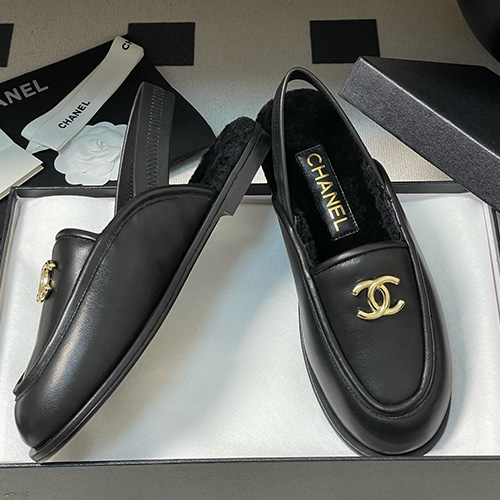 [홍콩명품.CHANEL] 샤넬 25SS 로고 여성 레더 가죽 뮬 샌들 슬리퍼 (블랙-금장), SE5567, GHS, 명품스니커즈,운동화,구두,로퍼,하이탑,신발