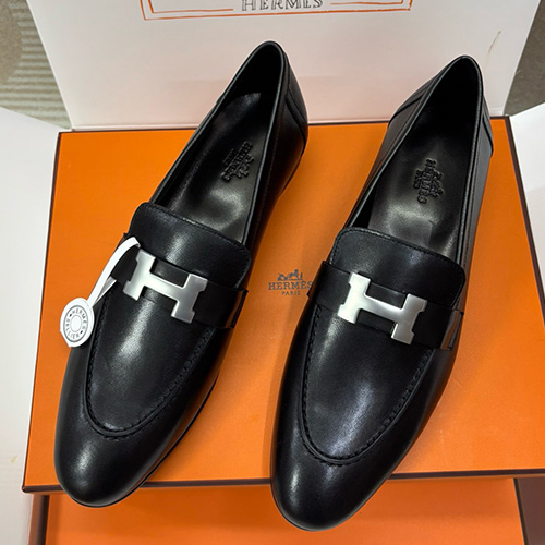 [홍콩명품.Hermes] 에르메스 25SS 로고 여성 레더 가죽 구두 로퍼 (블랙-은장), SE5618, 명품스니커즈,운동화,구두,로퍼,하이탑,신발