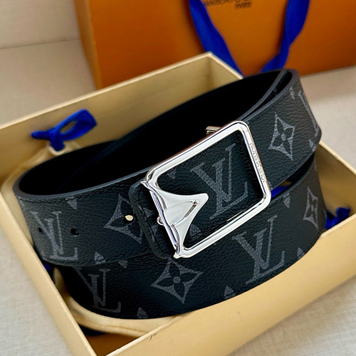 [홍콩명품.LOUIS VUITTON] 루이비통 25SS 로고 모노그램 Initiales 레더 가죽 벨트 (블랙-3버클), 3.4cm, BT1457, 명품레플리카,인터넷쇼핑몰,남자명품,해외직구