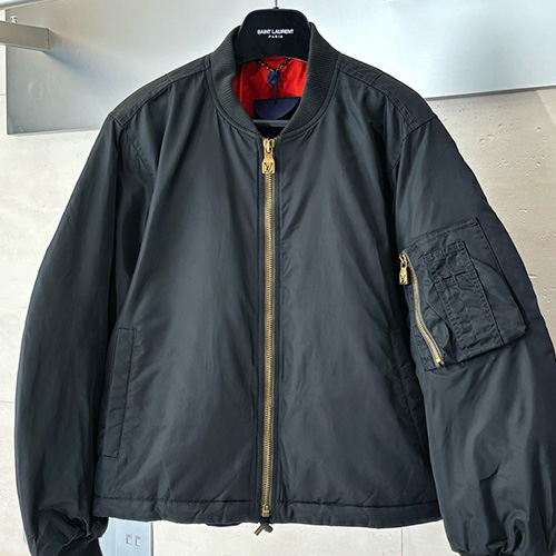 [홍콩명품.LOUIS VUITTON] 루이비통 25SS 로고 솜패딩 봄버 자켓 (블랙), BM22956, KB, 레플리카의류,미러급사이트