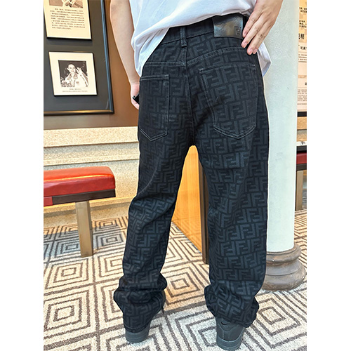 [홍콩명품,FENDI] 펜디 25SS 로고 FF패턴 데님 팬츠 진 청바지 (블랙), BM23007, KK, 레플리카의류,미러급사이트