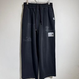 [홍콩명품.MAISON MIHARA YASUHIRO] 메종미하라야스히로 25SS 로고 오버핏 조거 팬츠 바지 (블랙), BM23037, X2, 레플리카의류,미러급사이트
