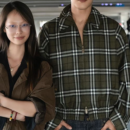 [홍콩명품.Burberry] 버버리 25SS 로고 체크패턴 울 카라 봄버 자켓 (카키), BM23329, KB, 레플리카의류,미러급사이트