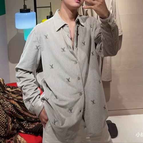 [홍콩명품.LOUIS VUITTON] 루이비통 25SS 로고 코드류이 골덴 남방 셔츠 (그레이), BM23337, KB, 레플리카의류,미러급사이트