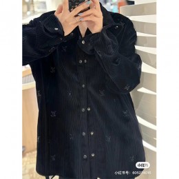 [홍콩명품.LOUIS VUITTON] 루이비통 25SS 로고 코드류이 골덴 남방 셔츠 (블랙), BM23351, JL, 레플리카의류,미러급사이트