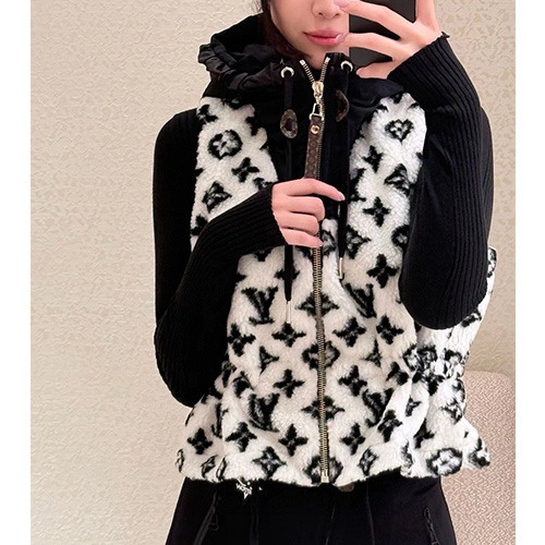 [홍콩명품.LOUIS VUITTON] 루이비통 25SS 로고 여성 모노그램 플리스 후드 조끼 베스트 1AGBHY (화이트), BM23468, MC, 레플리카의류,미러급사이트