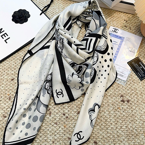 [홍콩명품.CHANEL] 샤넬 25SS 로고 패턴 140-140 실크캐시미어 스카프 머플러 (화이트), ET3196, 홍콩명품의류,구매대행,온라인명품